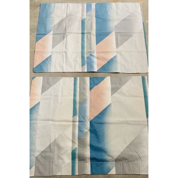JCP PENNEY 2 STANDARD PILLOW SHAMS 80s Abstract Geometric Retro Pink Blue Grey - Picture 2 of 7